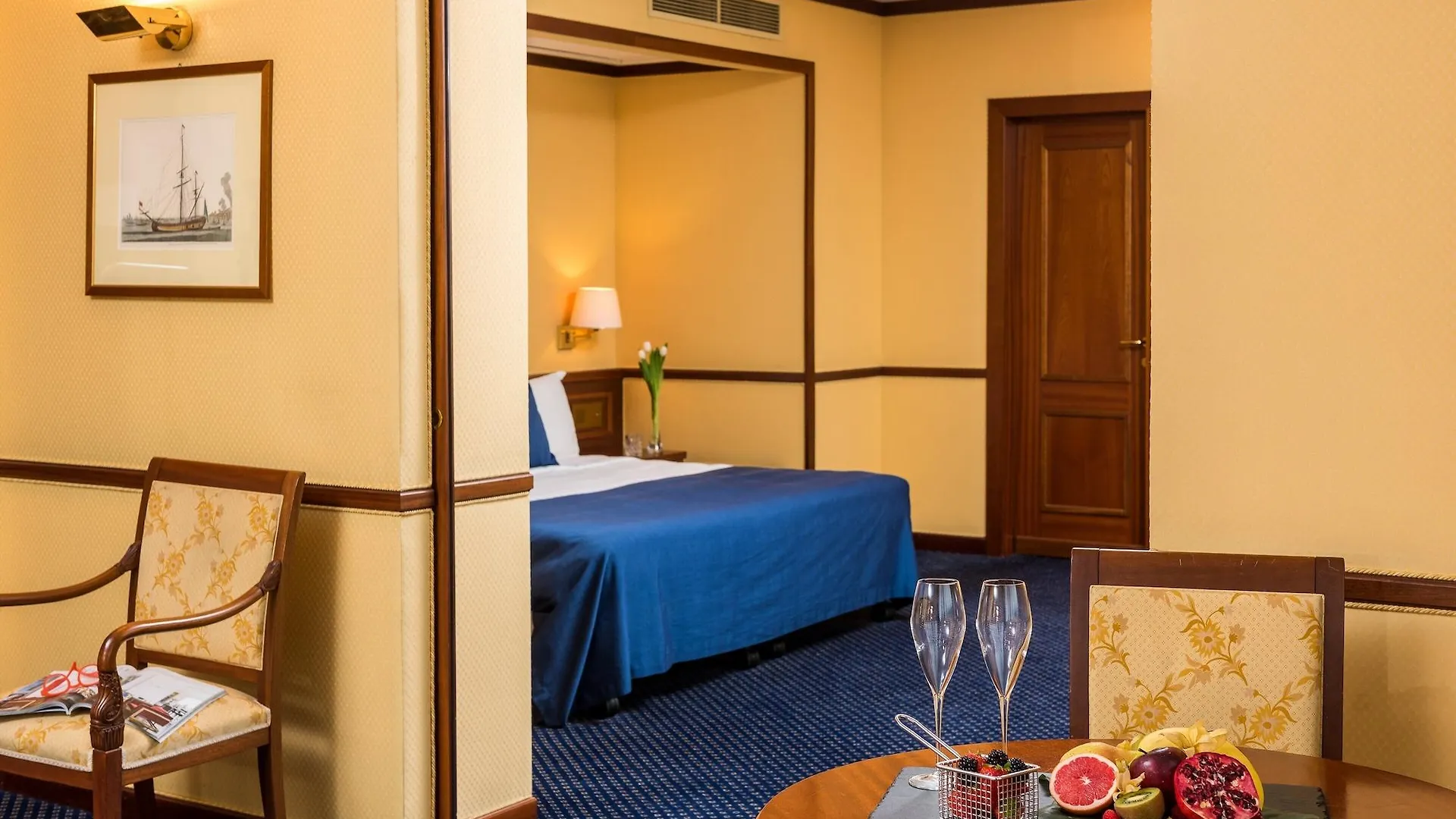 Leonardo Hotel Milan City Center 4*,