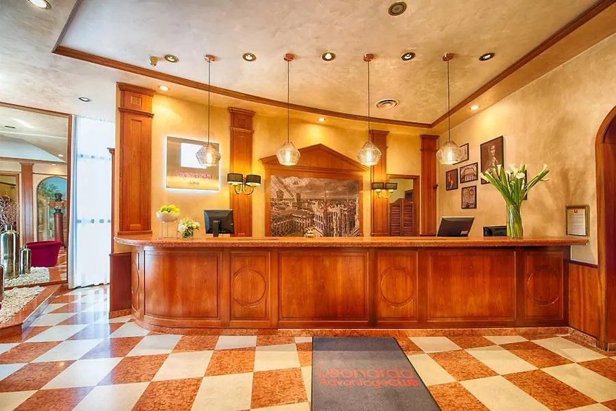 Leonardo Hotel Milan City Center 4*,