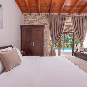 Alia Palace & Ξενοδοχείο