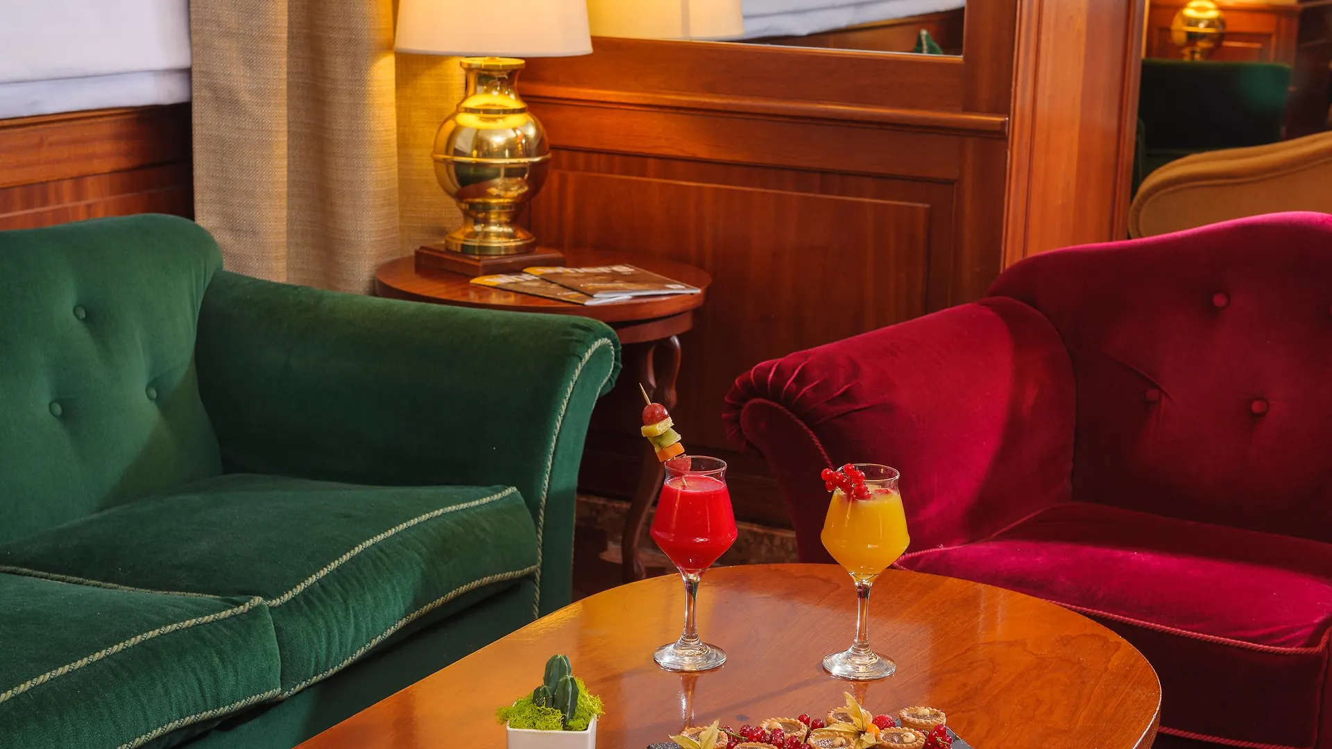 Leonardo Hotel Milan City Center 4*,